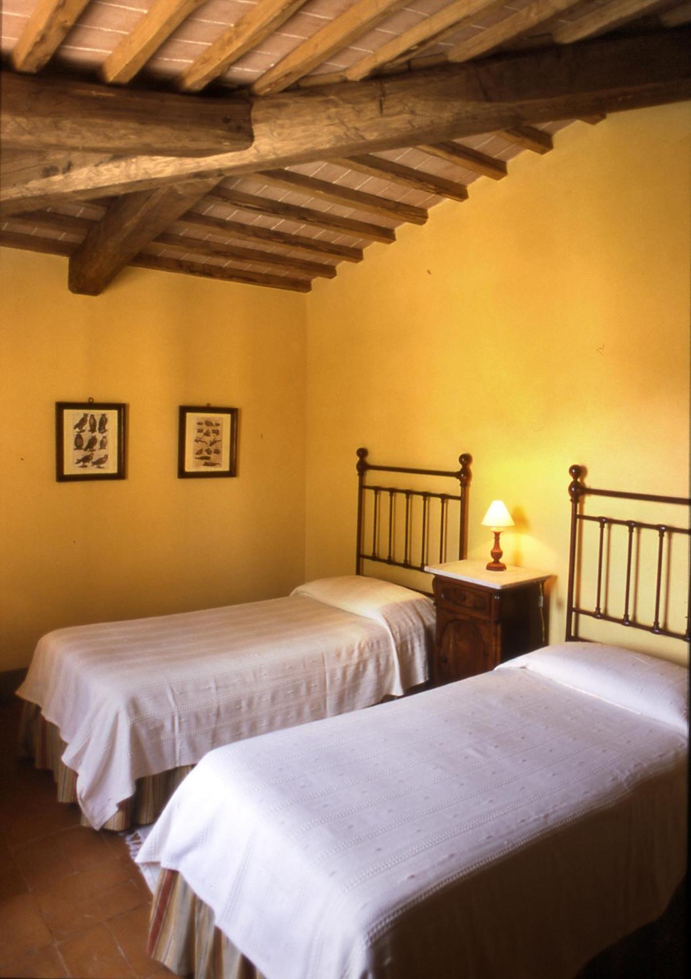 Agriturismo Fattoria Santa Vittoria Pozzo  Exterior photo
