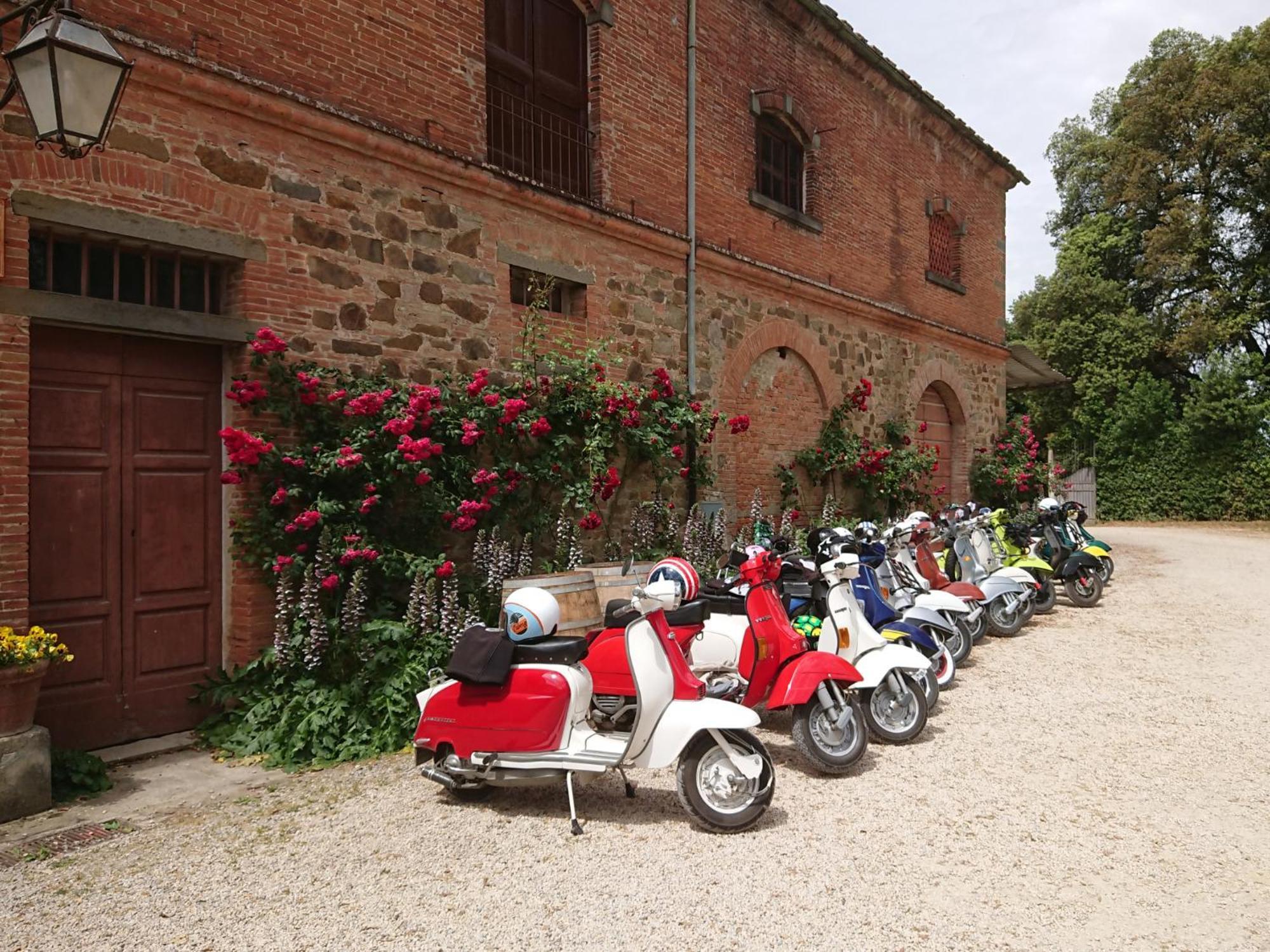 Agriturismo Fattoria Santa Vittoria Pozzo  Exterior photo