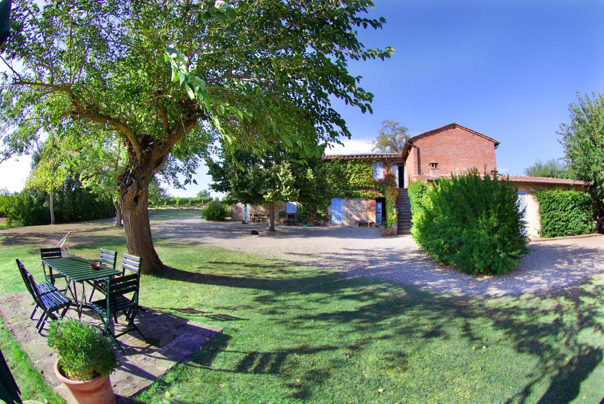Agriturismo Fattoria Santa Vittoria Pozzo  Exterior photo
